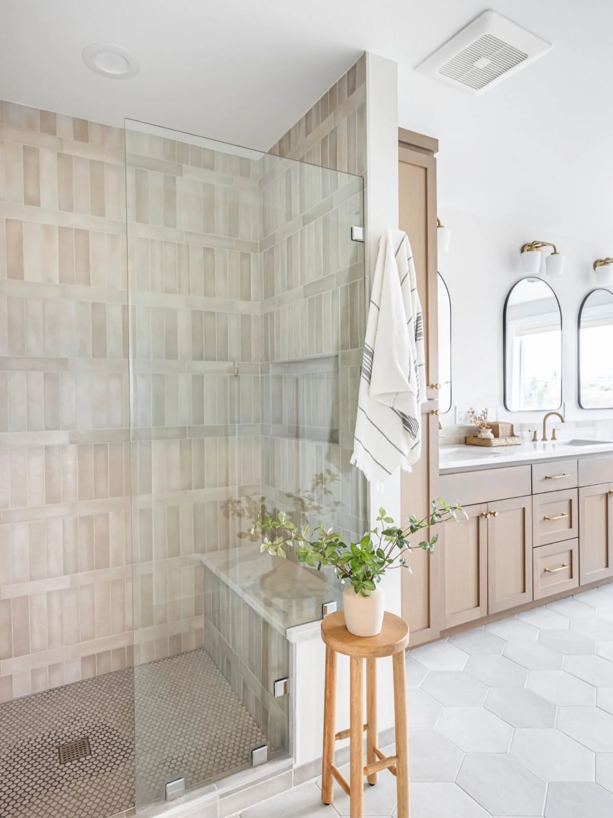 Feeling overwhelmed by the world? Same.
Here&rsquo;s a bathroom that feels like an exhale.

This space was part of our full renovation of a 1920s craftsman in West Seattle and this bathroom might be the most peaceful corner of the whole house 🛁

We 