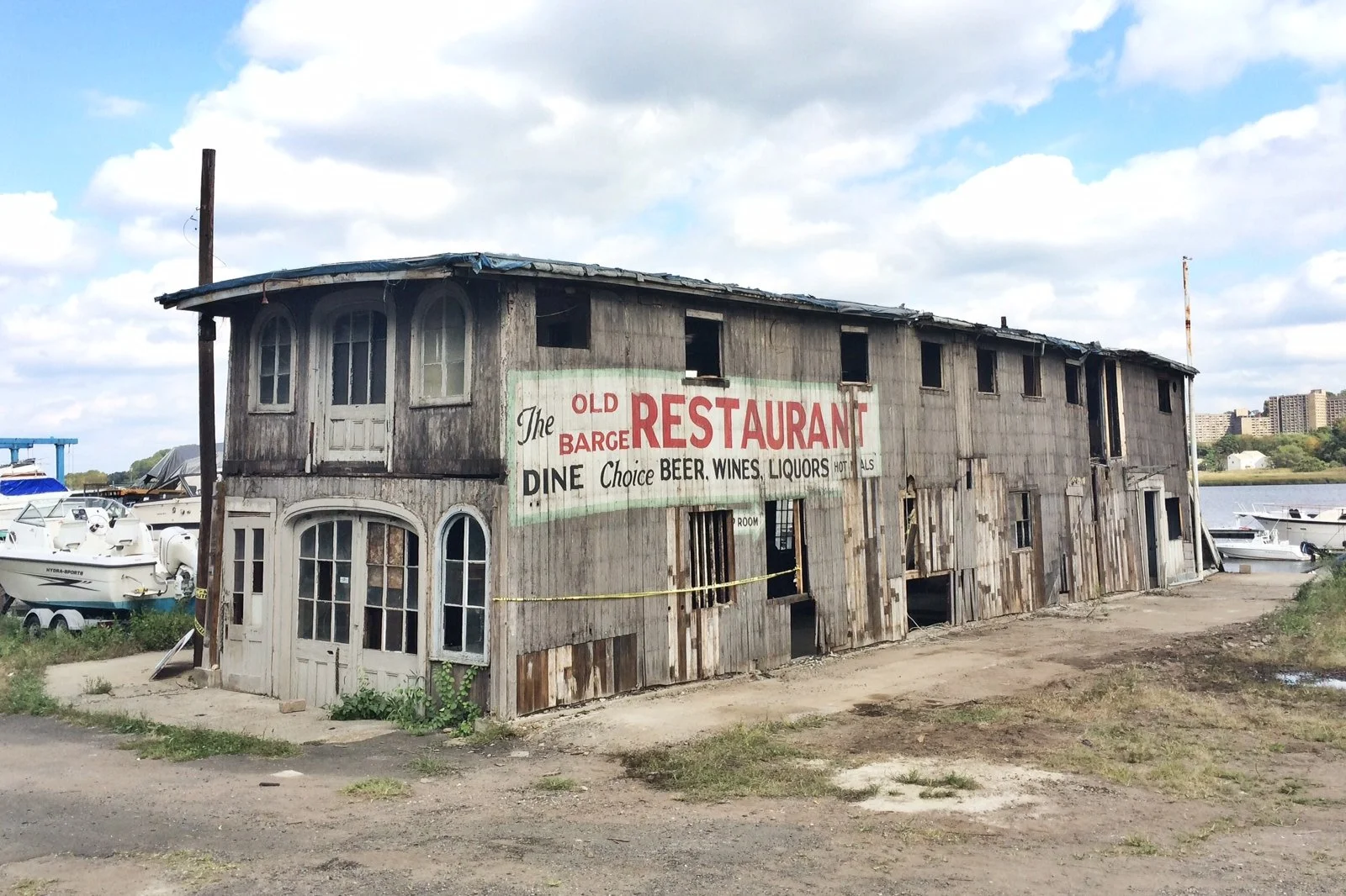 What Happened to Manhattan’s Oyster Barges?