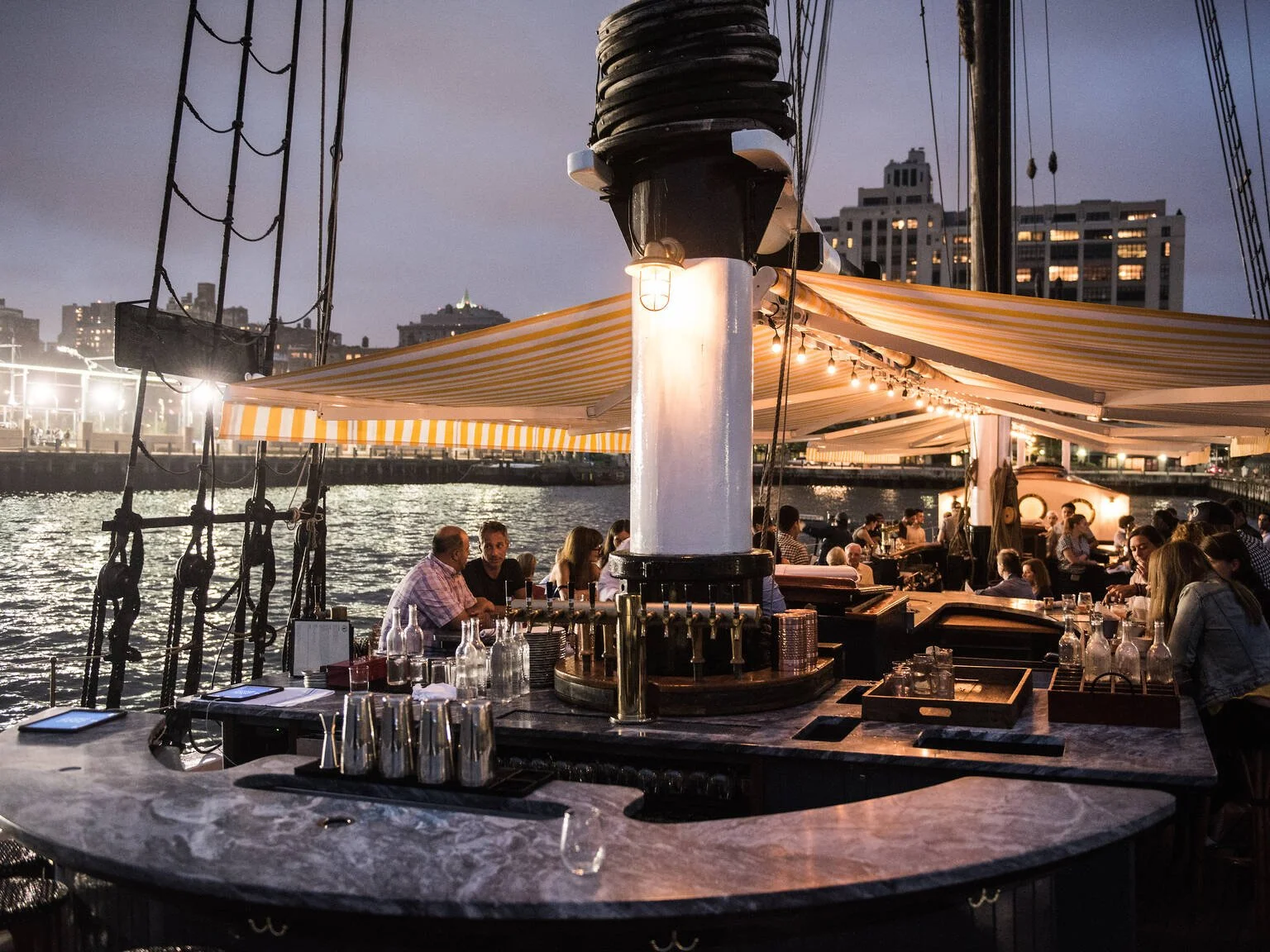 The Best Waterfront Restaurants in NYC