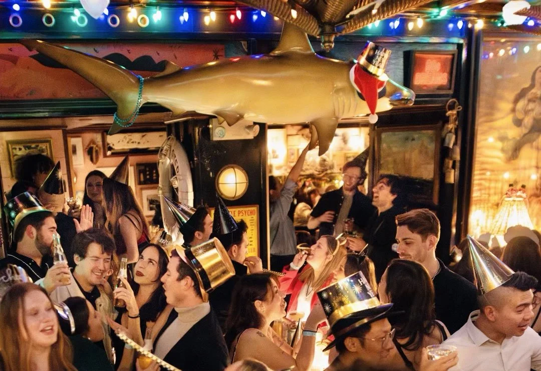 Ring in 2006 With a Spirited Celebration Featuring The Vintage DJ