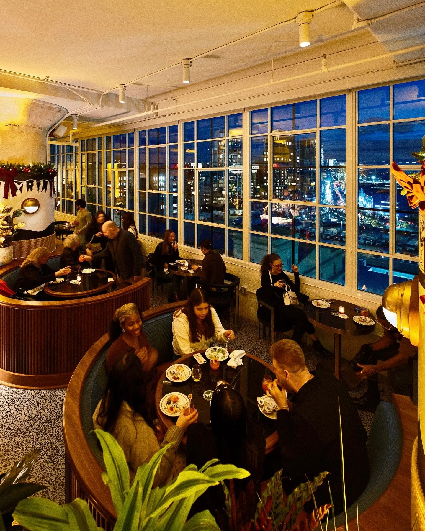 Night moves&hellip;
Via @papi_fresca