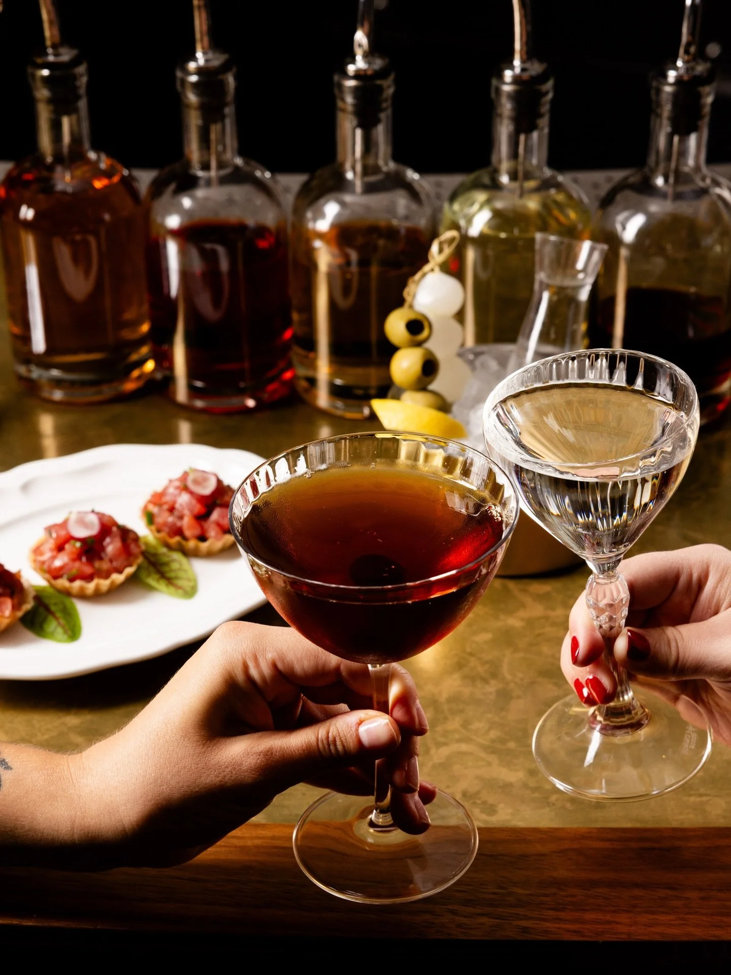 $10 cocktails everyday from 3pm to 6pm.