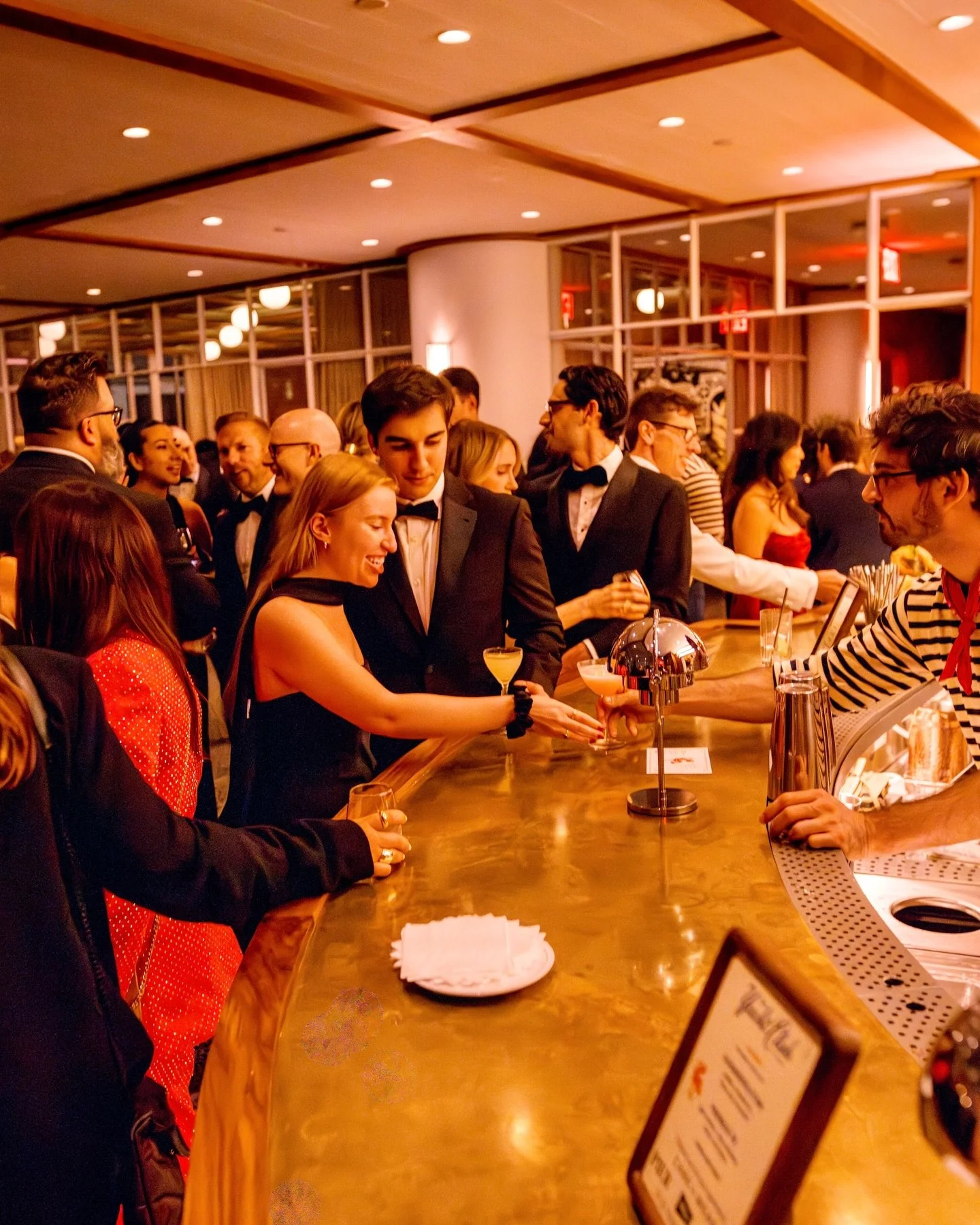 Celebrate New Year&rsquo;s Eve at The Yacht Club with live jazz, a glowing candle lit dining room, and views that set the mood for the night ahead. Enjoy an elegant four course dinner ($98 per guest), with indulgent Champagne, caviar, and wine pairin