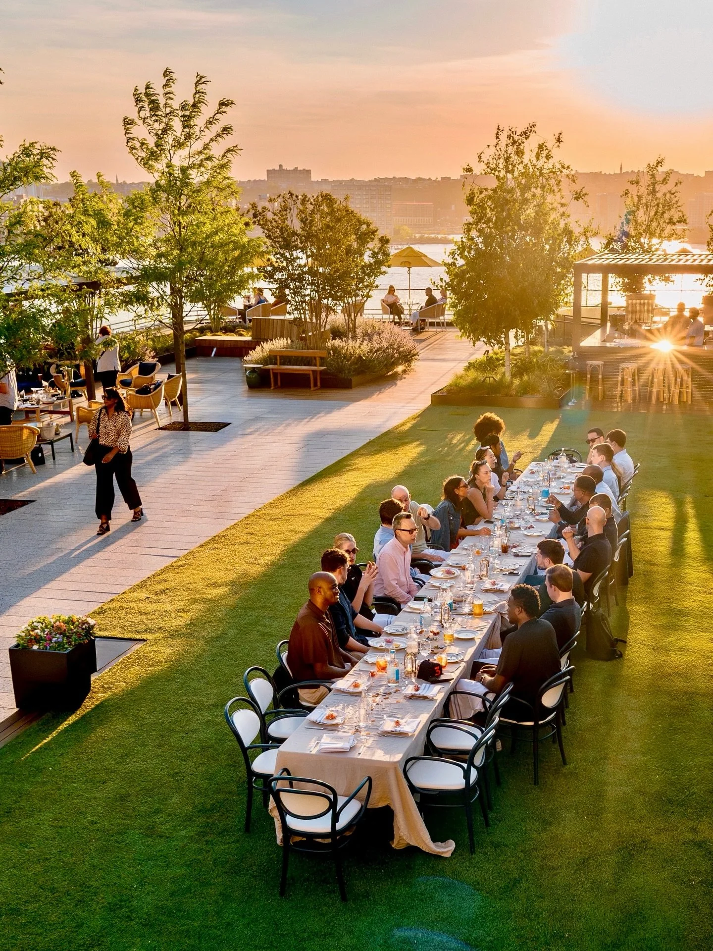 From sky-high private dining to blowout events for 700 plus, The Yacht Club throws a party like no other. And we&rsquo;re throwing 90 of them in June alone. 

Reach out at the link in bio to join us for an unforgettable celebration.