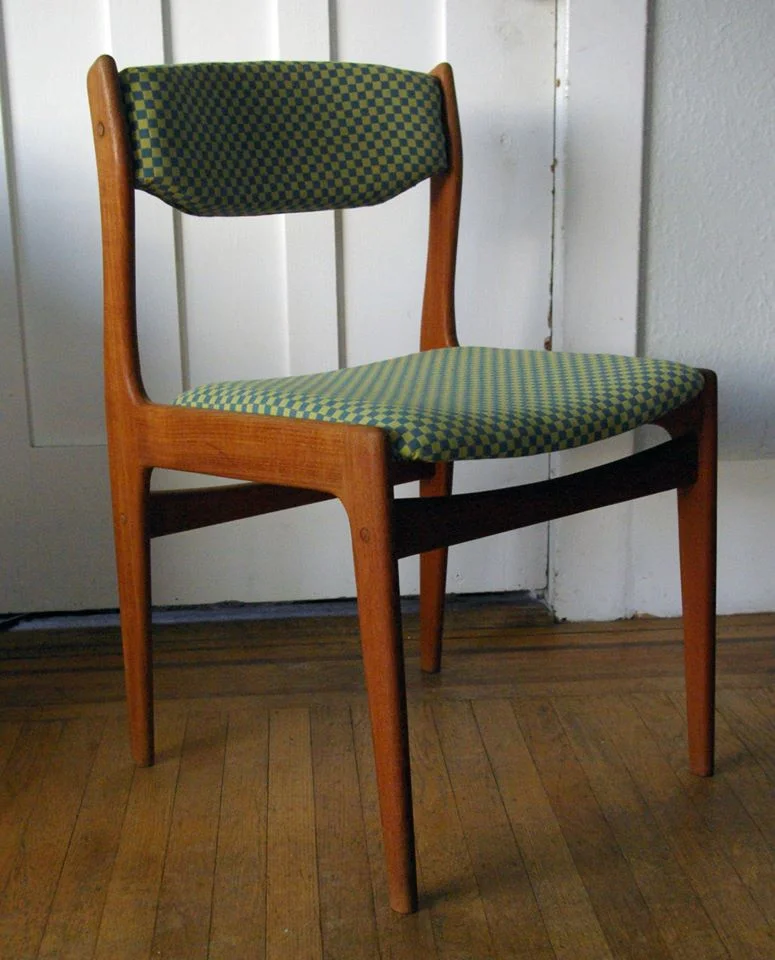SIDE CHAIR