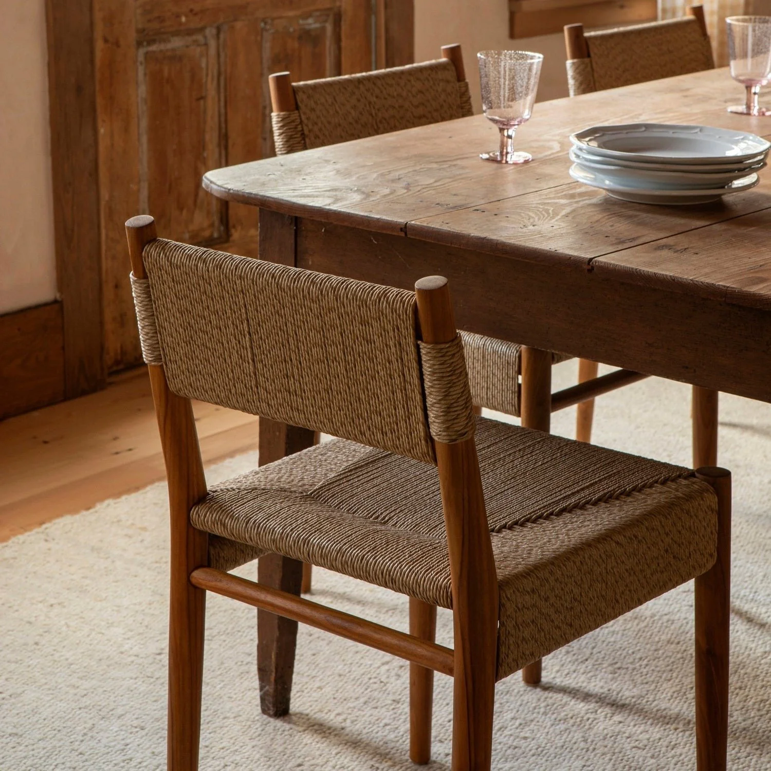 FW24_Alma_Dining_Chair_-39619_15.jpg