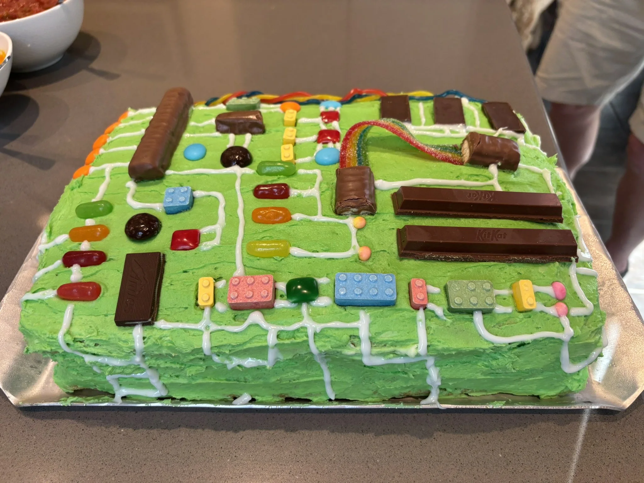 4 andy bday cake.JPEG