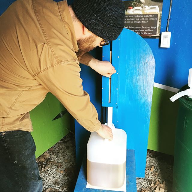 The pee collected over the course of our #yestermorrow composting toilet class was brought down to the urine depot at the #richearthinstitute, where it will be processed and applied as fertilizer on nearby farms. Arthur and Jay were there pumping out