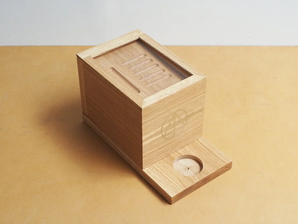 hlbox1.jpg