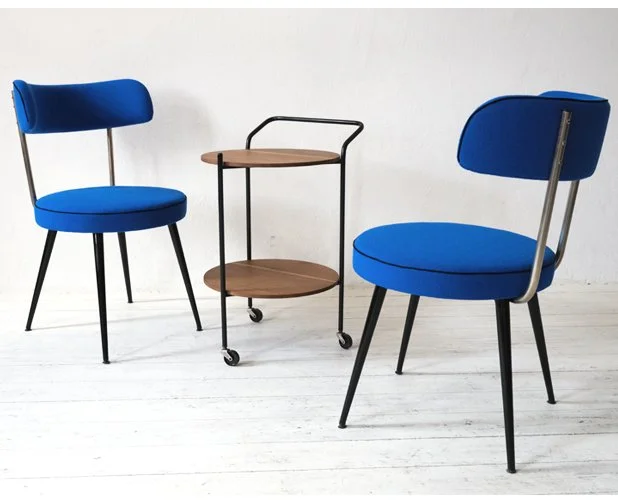 Tisch+BlaueStahlStühle8.jpg