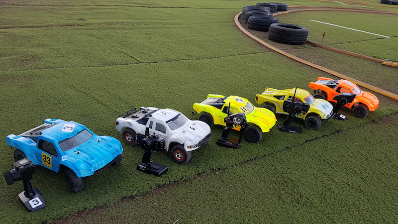 Mahdollisuus kokeilla kerhon autoja