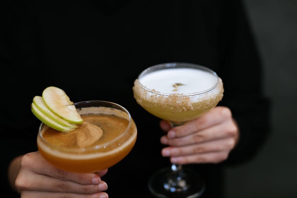 Don't let the rain dampen the mood... there's plenty of reasons to venture out tonight and catch up with friends over cocktails. In fact, here's two reasons now! 
⠀⠀⠀⠀⠀⠀⠀⠀⠀
1. Dirty apple pie with Havana Club Anejo 7, lime, chai syrup, fresh apple ju