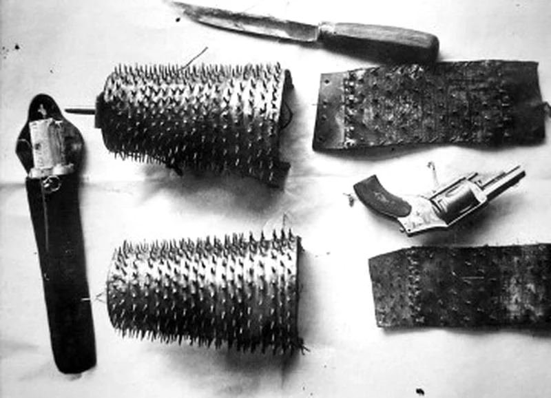 Las joyas y los objetos que los apaches transformaron en terribles armas