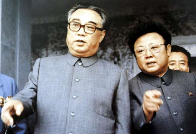 El fundador de Corea del Norte, Kim Il-sung, junto a su hijo Kim Jong-Il