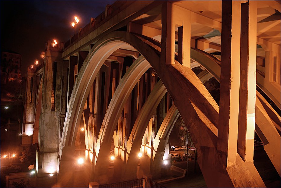 Actual vista nocturna del famoso Viaducto.