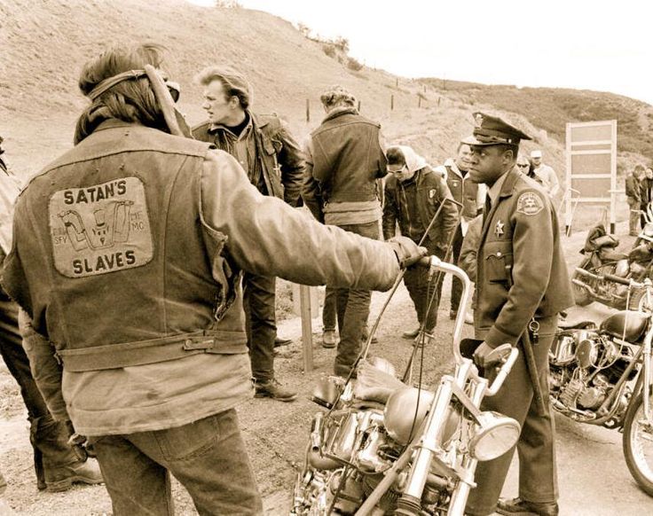 Satans Slaves MC