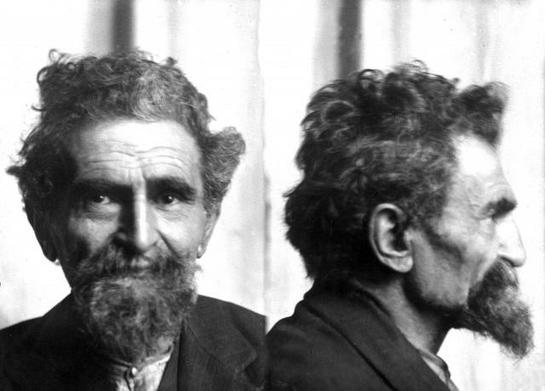 Fotografía de la ficha policial de Malatesta