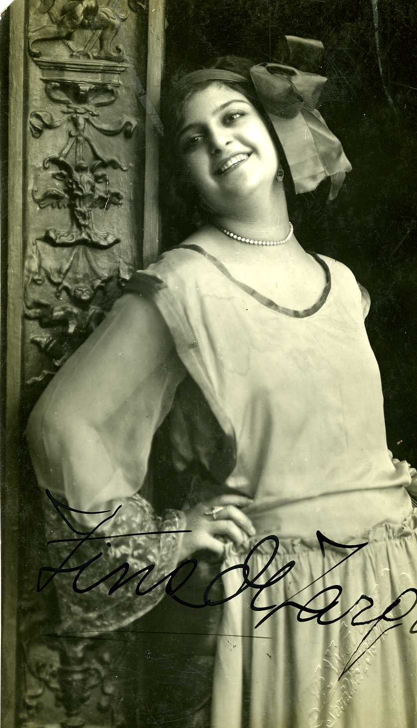 Tina de Jarque, espía y vedete