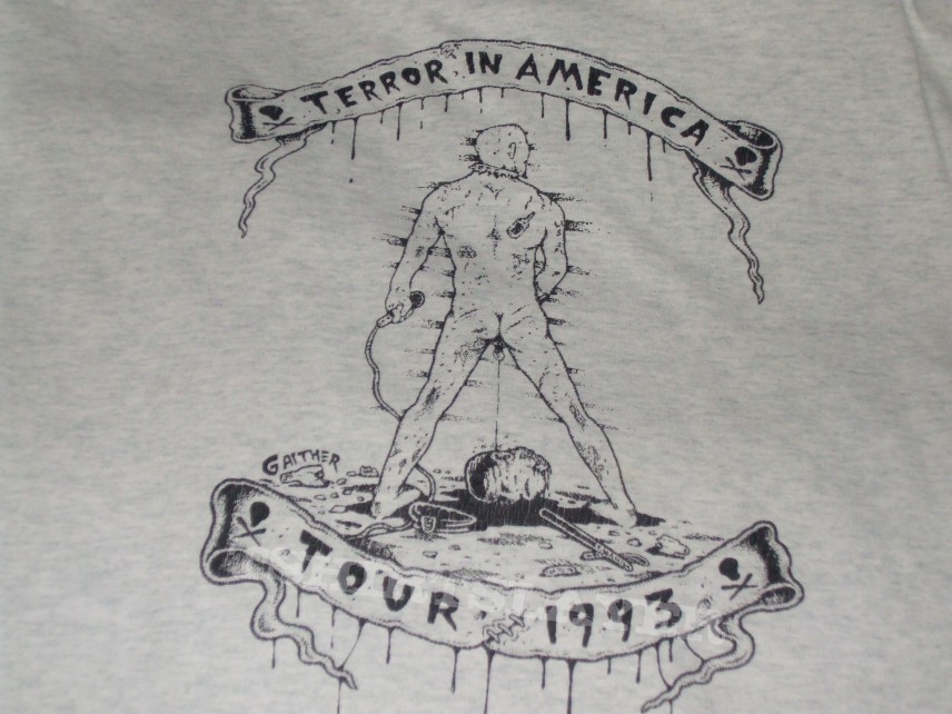 Imagen de la camiseta que le entregó a Cash