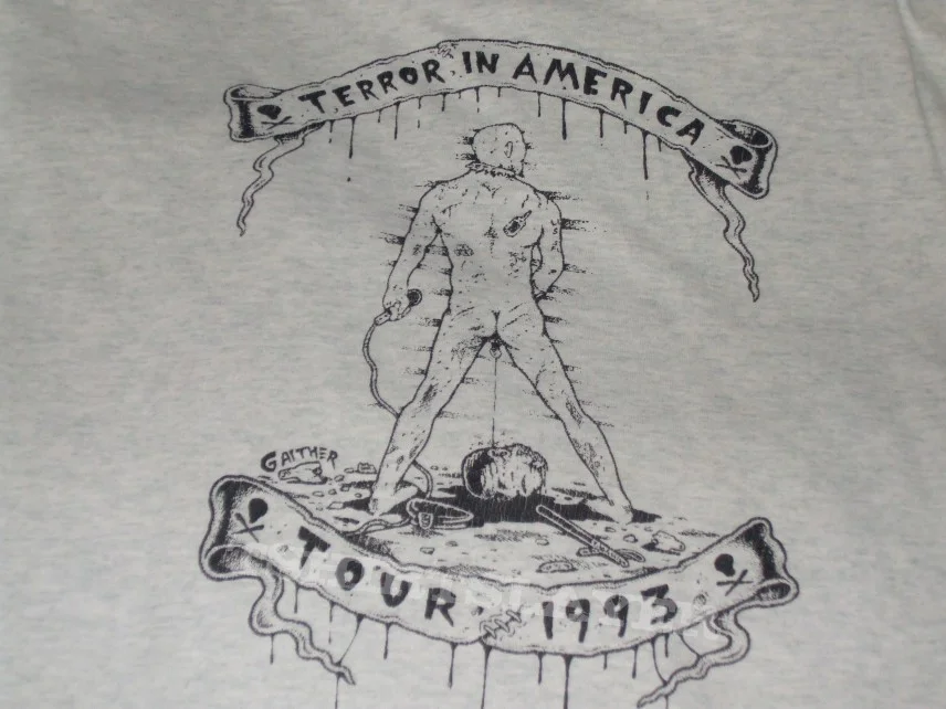 Imagen de la camiseta que le entregó a Cash