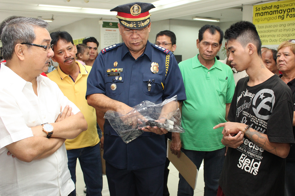 Miembros de la Sputnik Gang de Manila