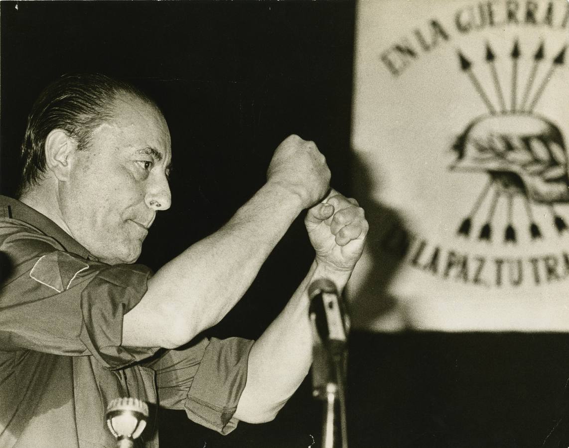 El líder de Fuerza Nueva Blas Piñar