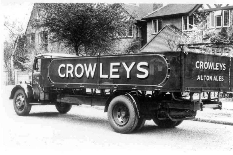 Camión de reparto de las cervezas Crowley