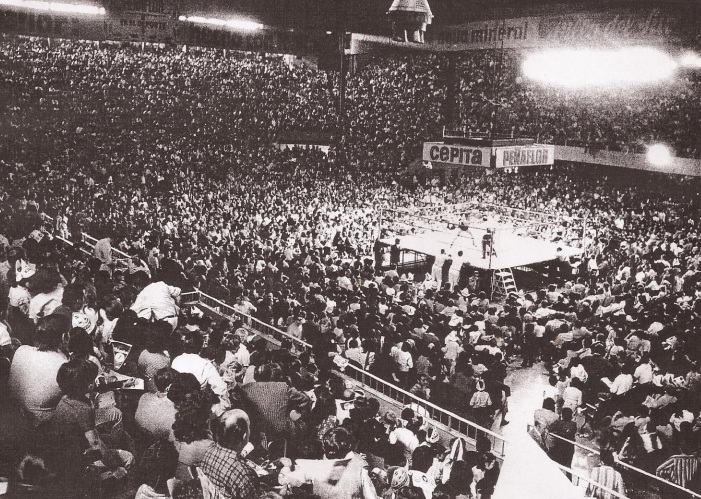Aspecto del interior del Luna Park durante otro evento en ese mismo año 1972
