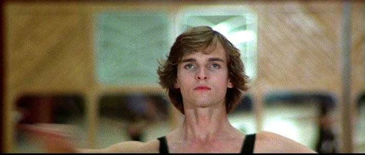 Fotograma de Suspiria y el personaje interpretado por Bosé