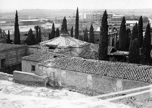 Sacramental de San Sebastián, ya desaparecida,. Estaba situada en la calle Méndez Álvaro, a la altura de la calle Canarias junto a la Sacramental de San Nicolás