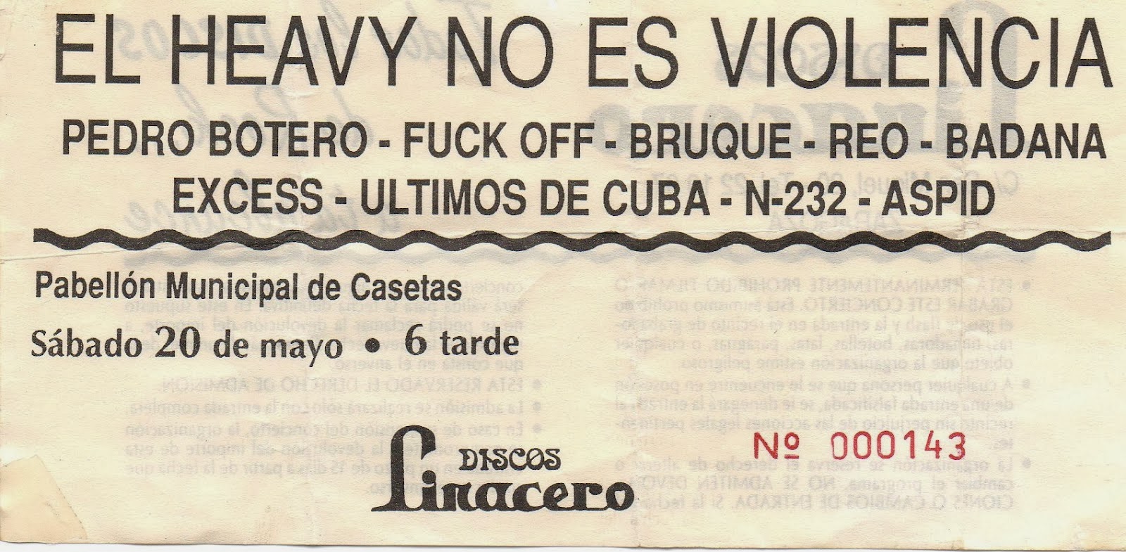 Varias entradas de la campaña «El heavy no es violencia»