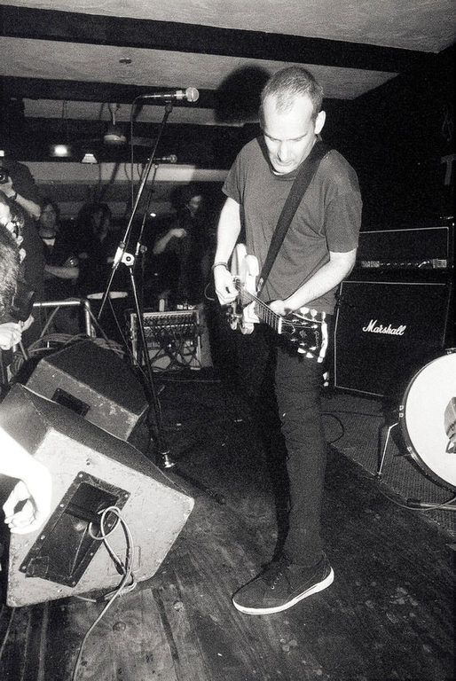 Fugazi en directo en el TJ’s el 5 de noviembre de 1999. Fotografías de David Goodchild