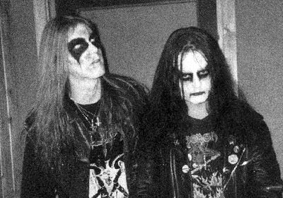Dead (izquierda) junto a Euronymous