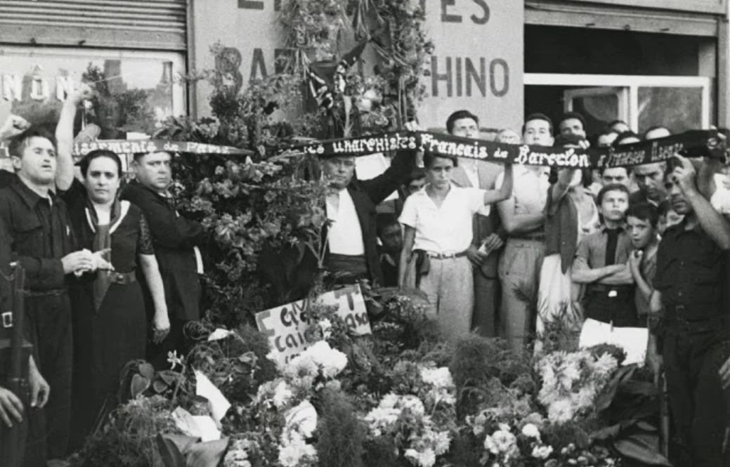 ¡Viva la anarquía! Flores por la muerte de Ascaso
