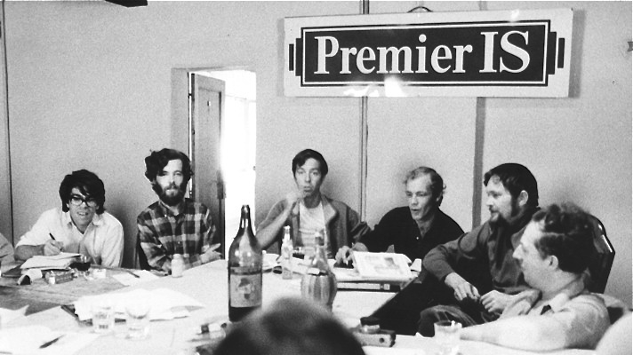 Conferencia de la IS en Venecia (1969. De ziquierda a derecha: Eduardo Rothe, Bruce Elwell, Robert Chasse, Tony Verlaan, J. V. Martin y Raoul Vaneigem.