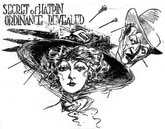 Ilustración ridiculizando el uso de alfileres por las mujeres (Indianapolis Star, mayo de 1901)