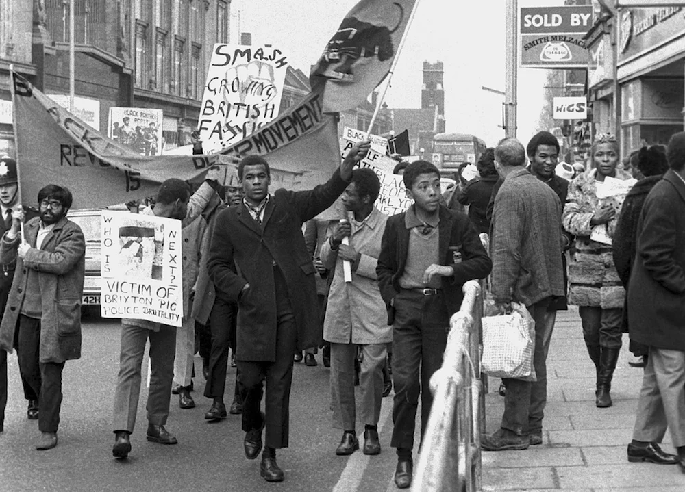 Manifestantes del British Black Panther Party
