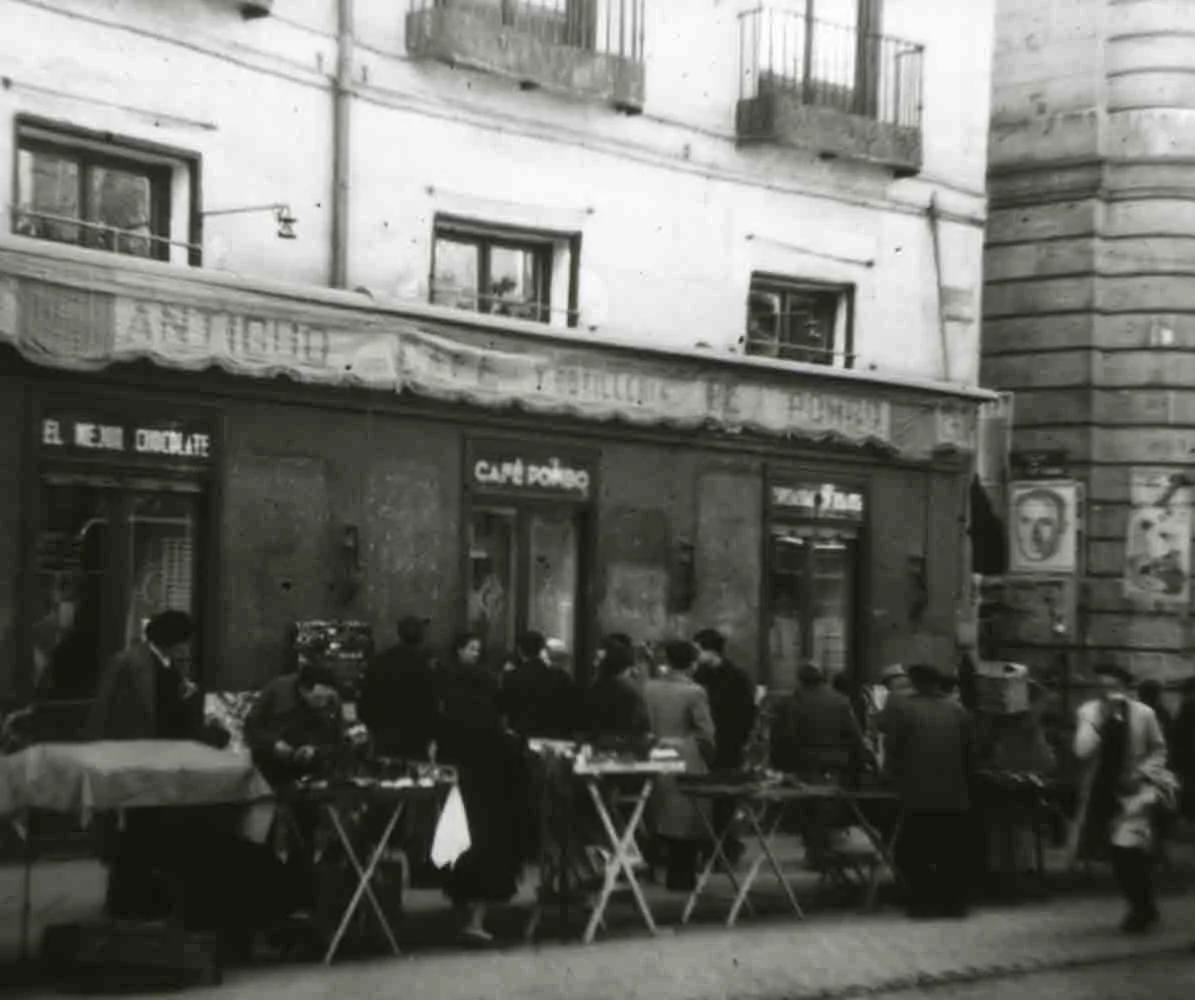 Fachada del café Pombo