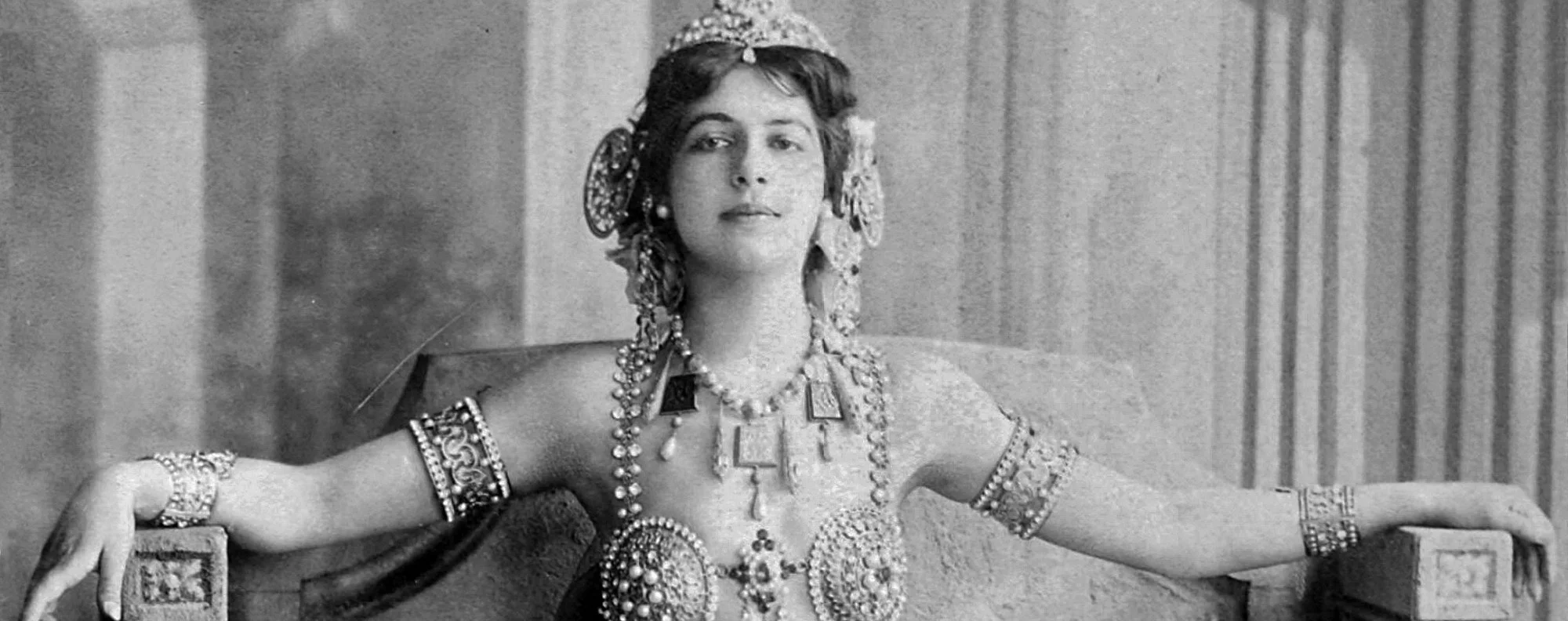 Espías, secretos, cocaína y... Mata-Hari