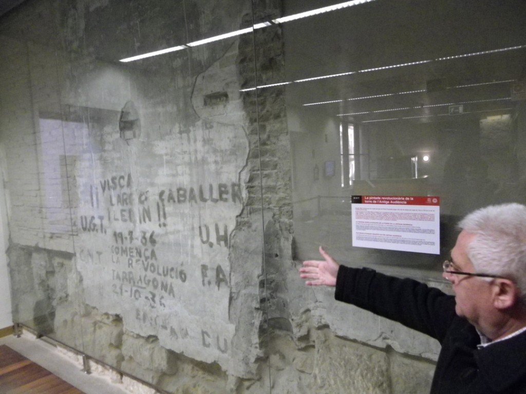 Pintadas descubiertas en la antigua Audiencia de Tarragona (Fotografía: Romà Rofes / Tarragona21.cat)