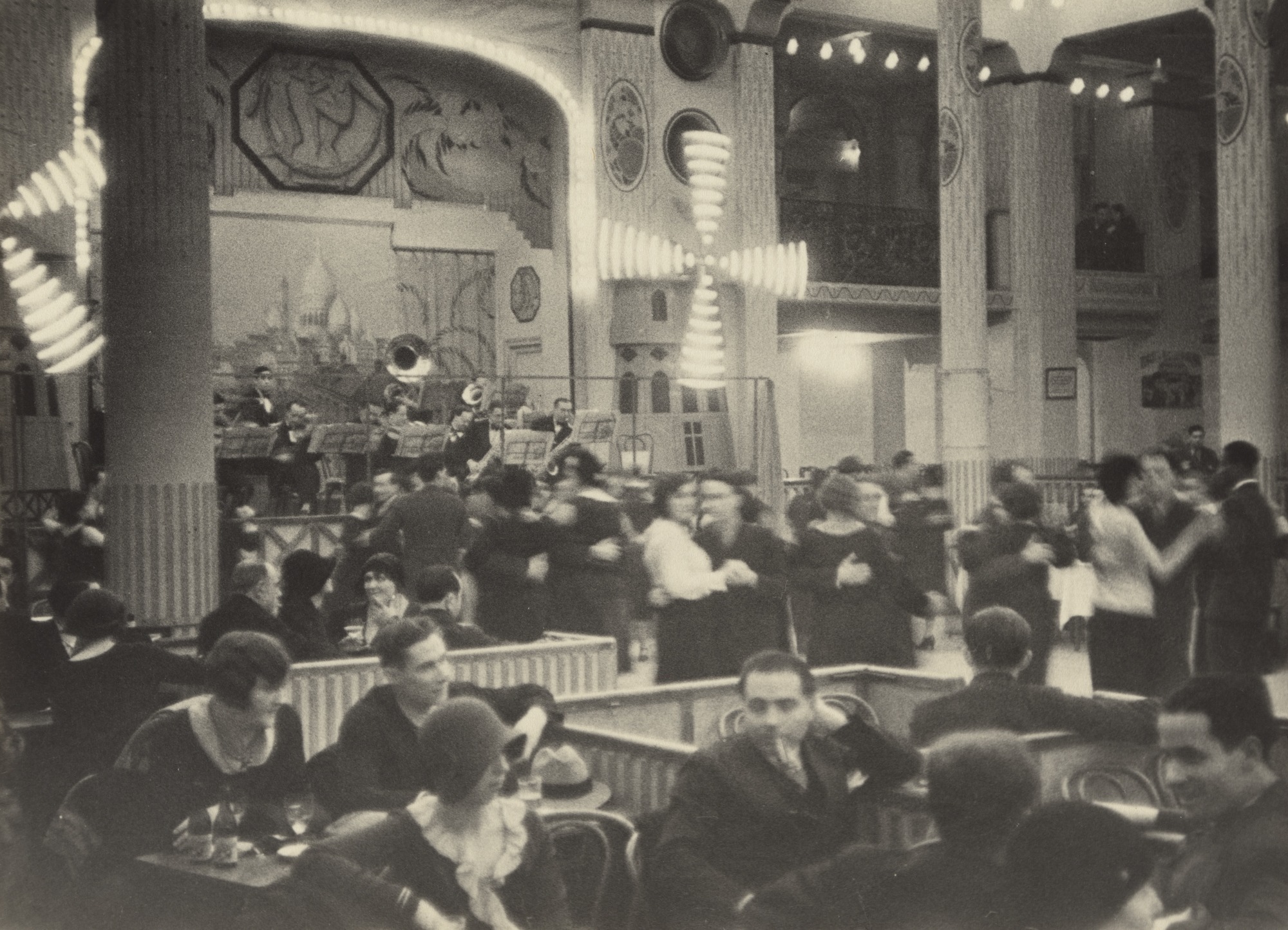 Moulin rouge 1931.jpg