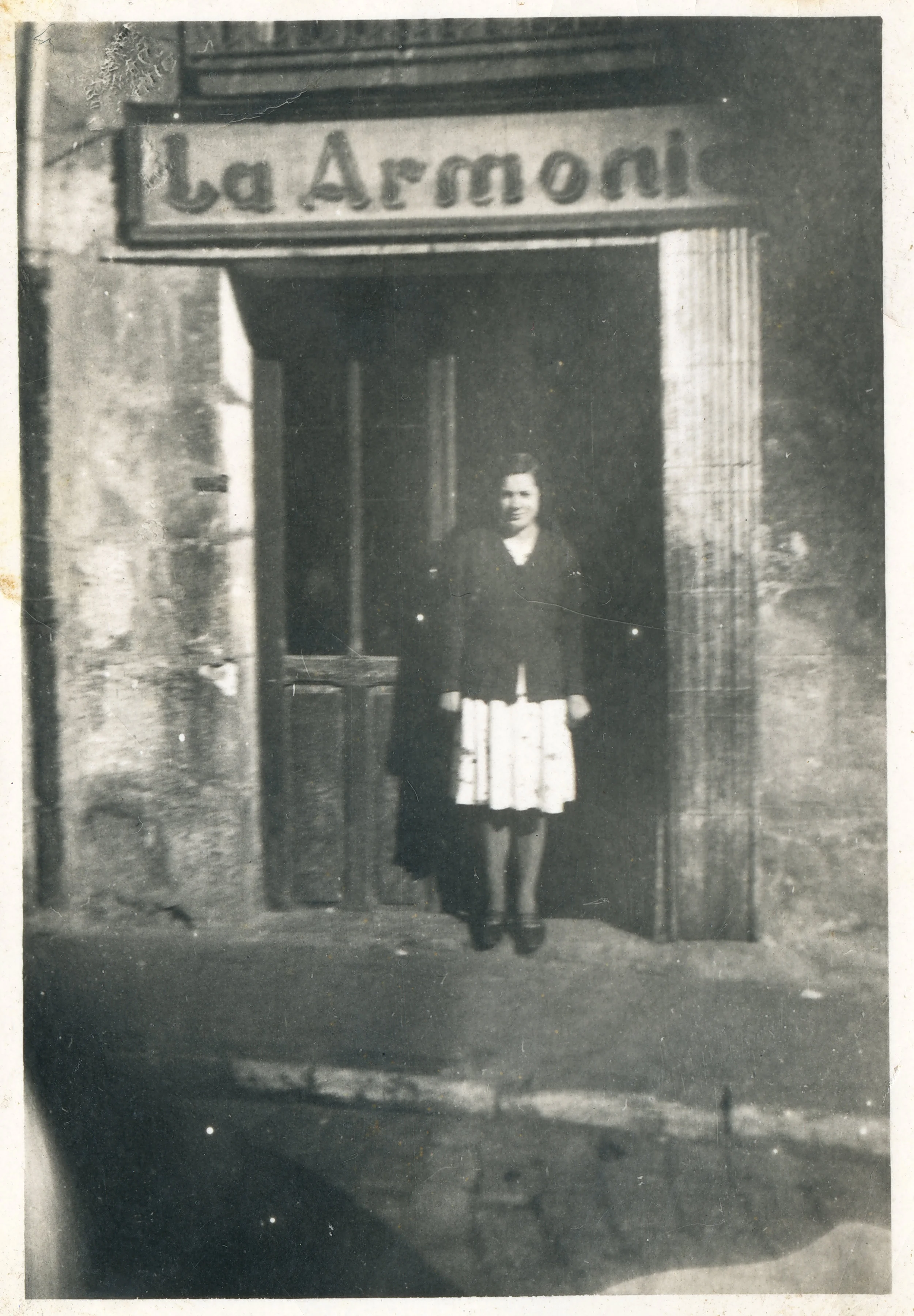 Bar La Armonía, que estaba situado en la calle Fernán González de Burgos (1955). Fotografía: Ayto. de Burgos