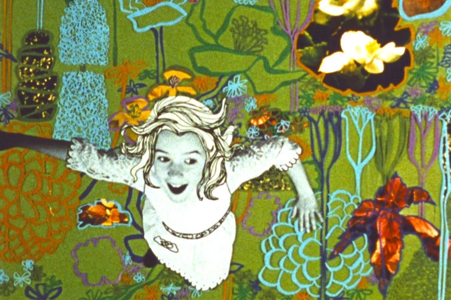 «Pregúntale a Alicia» y «Curious Alice»: iniciativas antidroga que salieron regular