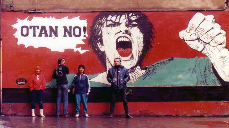 OTAN NO. Pared medianera del bar La Bobia. Duque de Alba, 3, Madrid. 8,50 x 3,20 metros (1986).