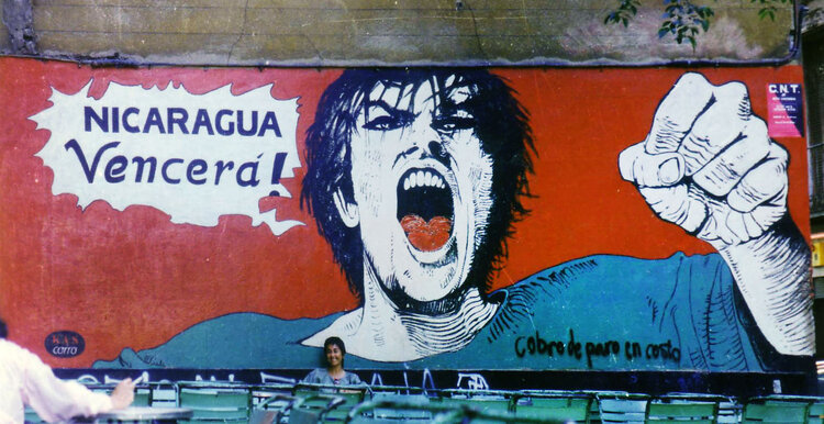 Nicaragua. Pared medianera del bar La Bobia. Duque de Alba, 3, Madrid. 8,50 x 3,20 metros (1984-1985).
