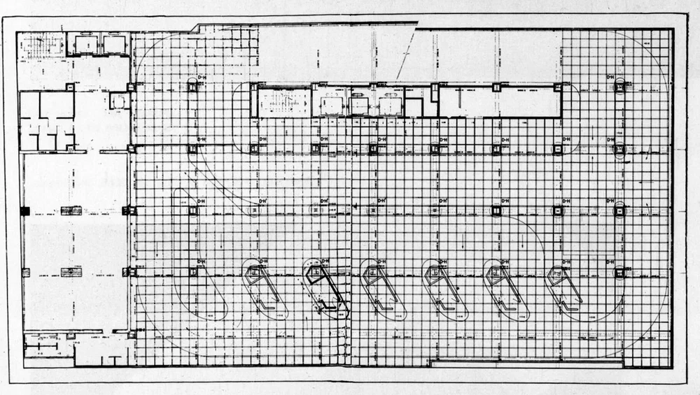 Plano del autobanco de Paseo de la Castellano 7 publicado en la  Revista Arquitectura .