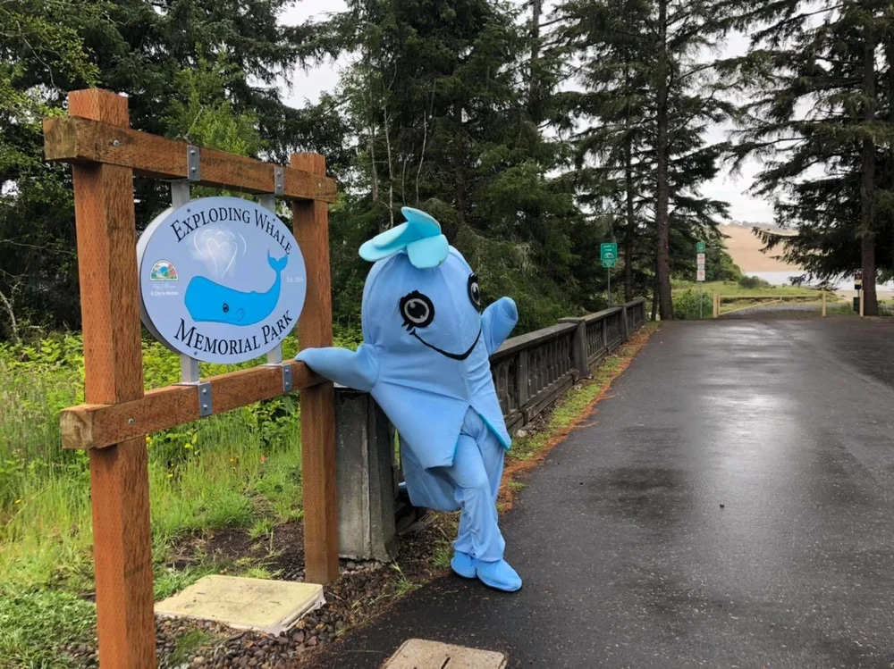 Entrada al Exploding Whale Memorial Park. (Foto: New York Times).