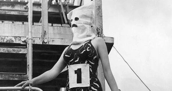 figure-competition-bag-head.jpg