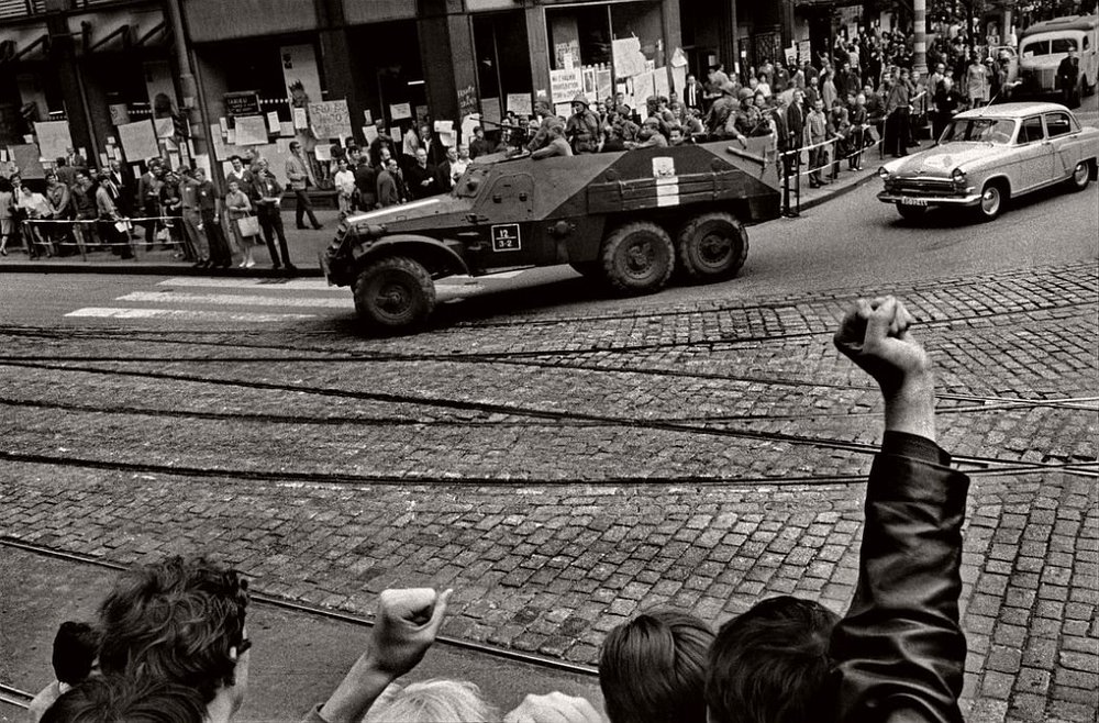 Prague.-August-1968.-Warsaw-Pact-troops-invade-Prague..jpeg