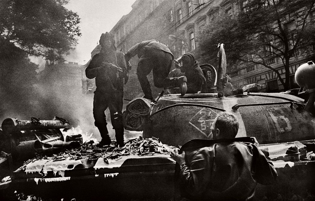Prague.-August-1968.-Invasion-by-Warsaw-Pact-troops-near-the-Radio-headquarters..jpeg